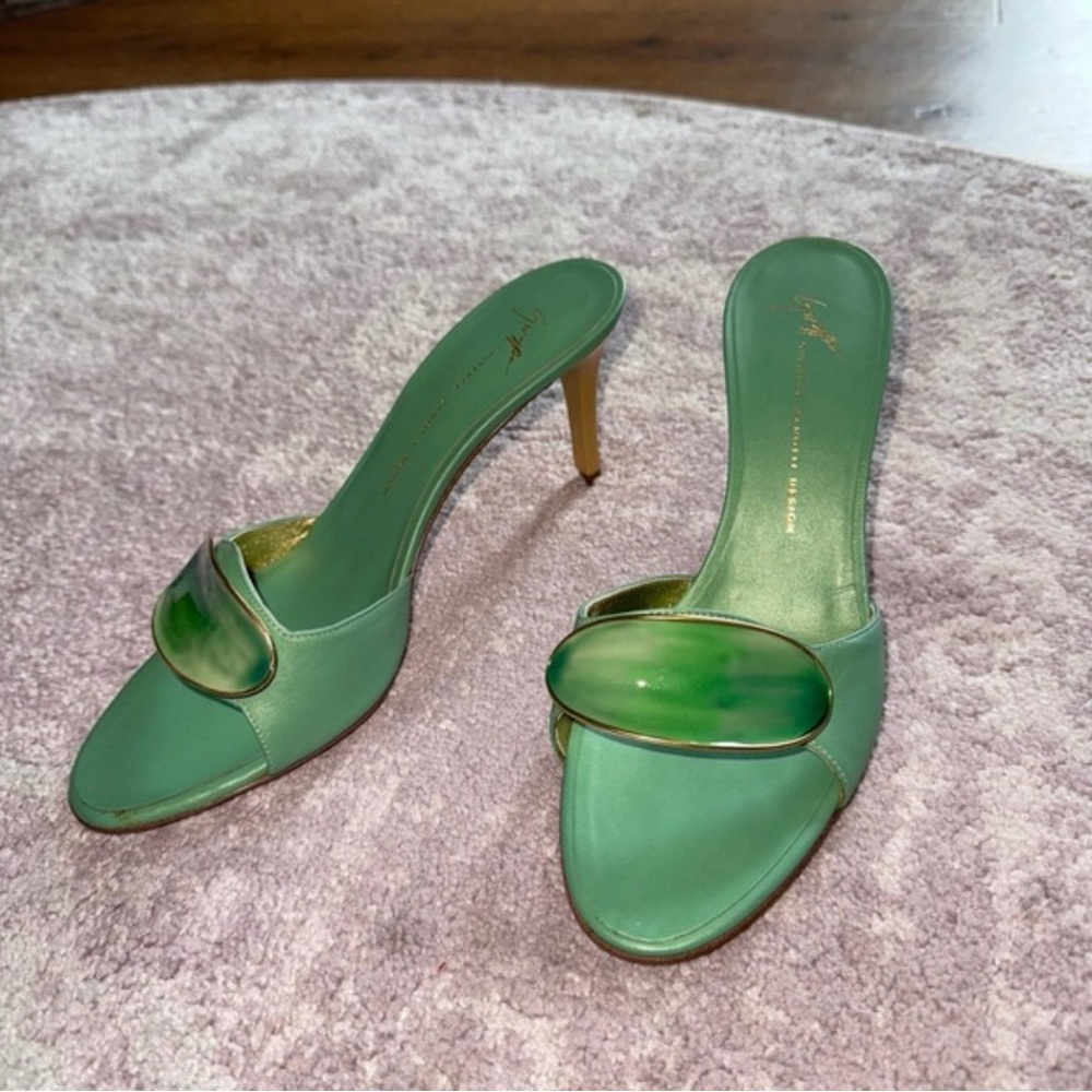 ISO Giuseppe Zanotti Heels